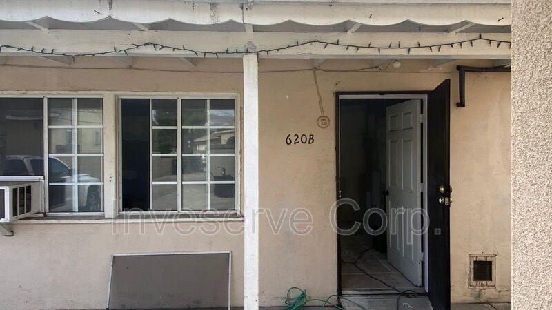 Foto principal - 620 E Saxon Ave