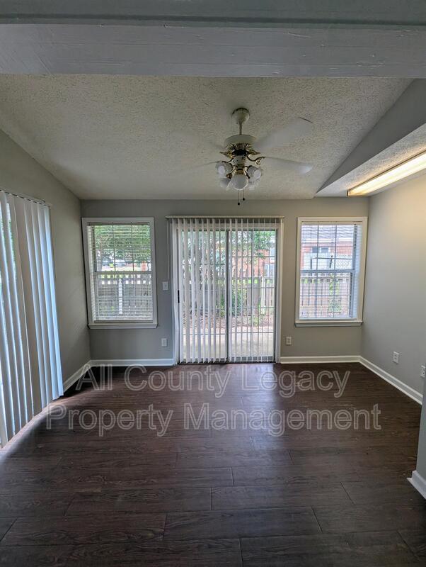 Photo - 2805 Briar Hill Ln SE Apartment