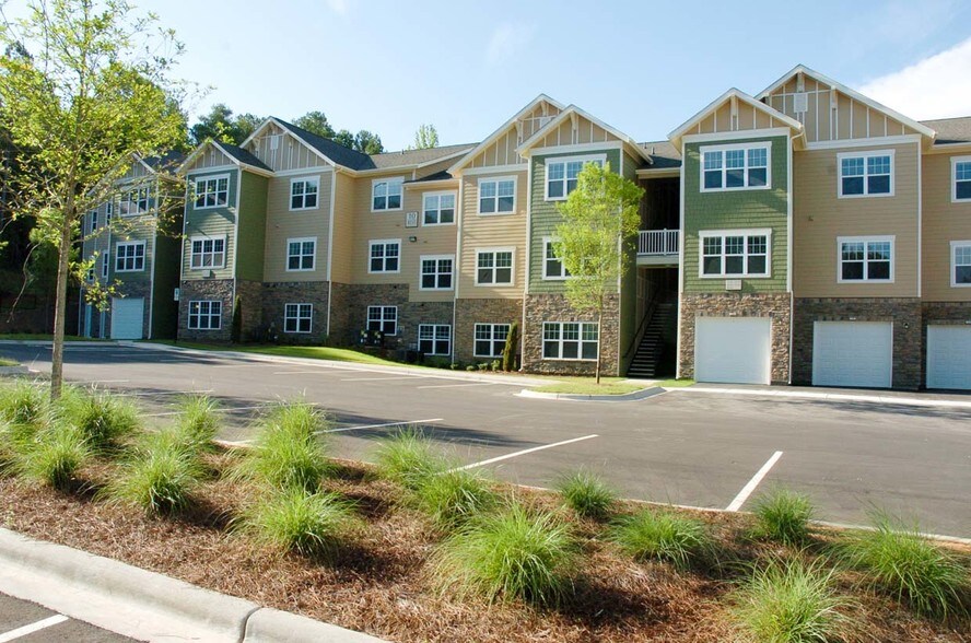 Enclave at Bailes Ridge Apartment Homes Rentals Indian Land, SC