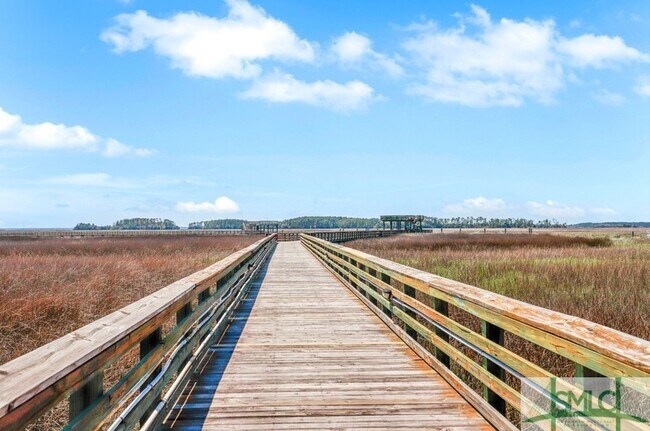 Foto del edificio - 12300 Apache Ave