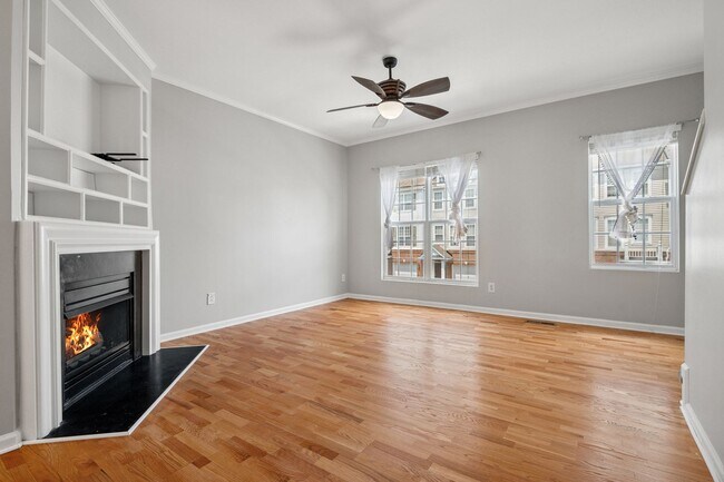 Foto del edificio - Spacious North Raleigh Townhome, just minu...