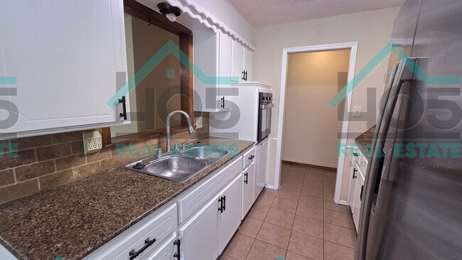 Foto del edificio - 3 Bed Rental in Norman