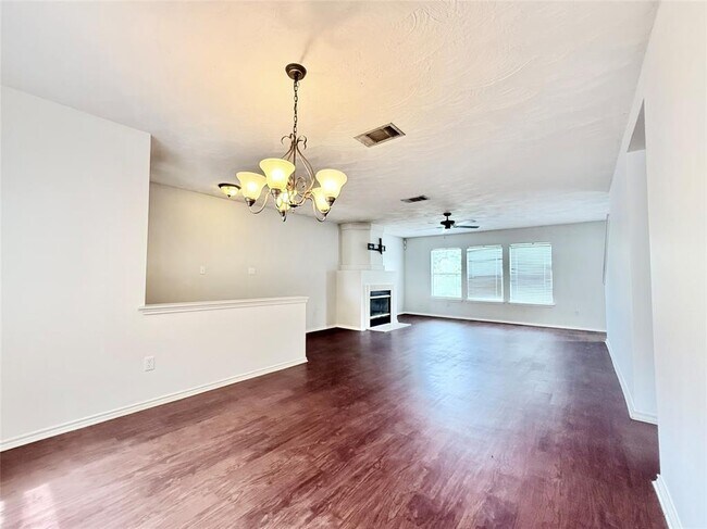 Foto del edificio - 2734 High Point Dr