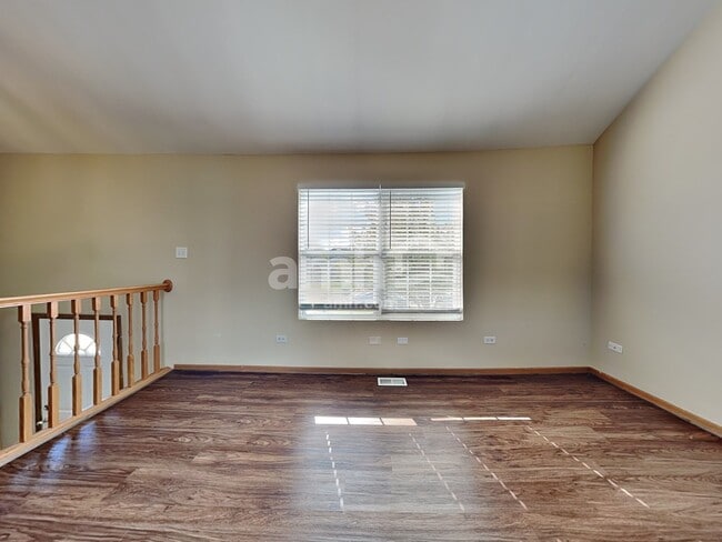 Building Photo - 1002 Belden Way