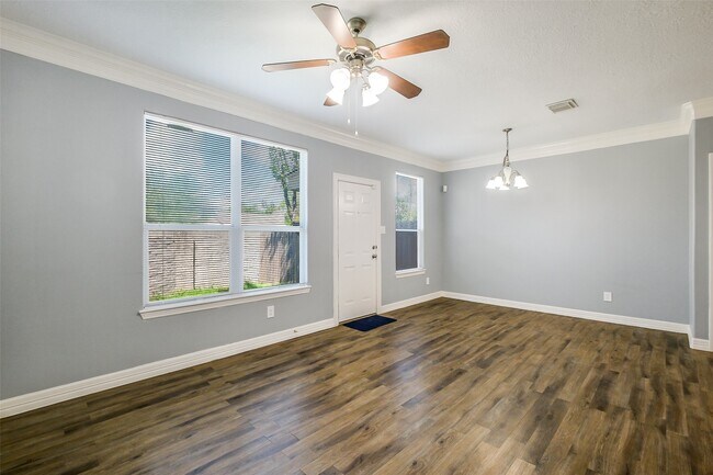 Foto del edificio - 10334 Panther Point Dr