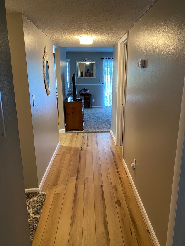 481 Midway Dr Unit B, Ocala, FL 34472 Condo for Rent in Ocala, FL