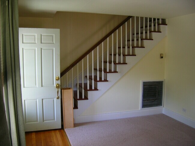 Building Photo - 1217 Meriwether St