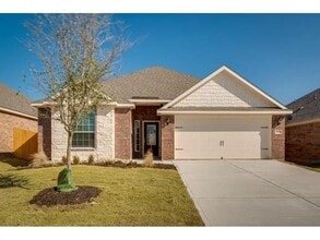 Building Photo - 2321 Sable Wood Dr