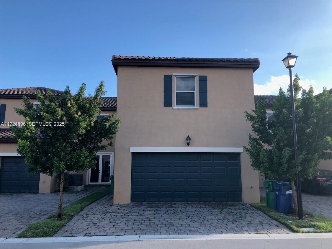 Foto principal - 17127 SW 96th St