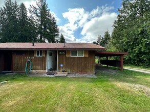 Building Photo - 15801 Larch Way