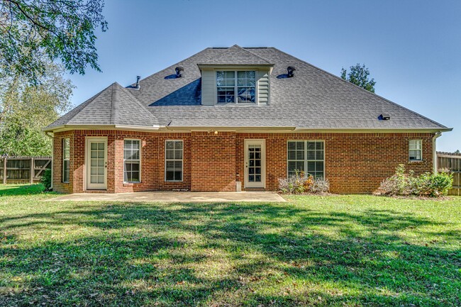 Building Photo - 4 Bed/2 Bath Home in Ridgefield Germantown...