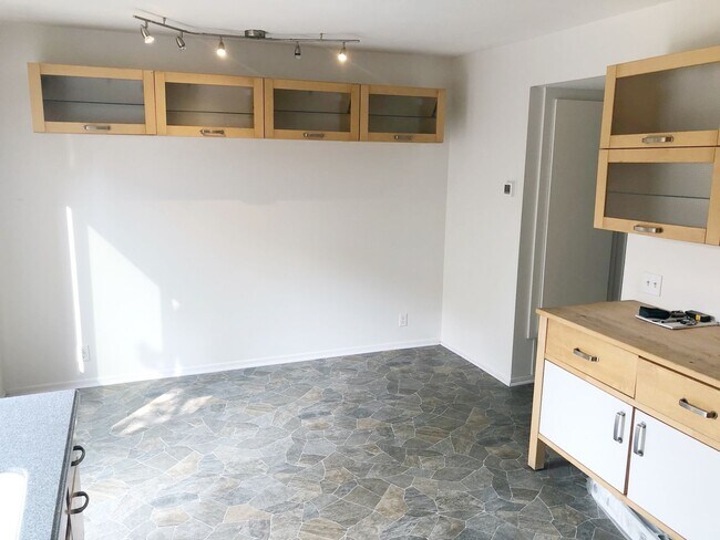 Foto del edificio - Amazing 2 bedroom townhome in the Woodbridge Community!