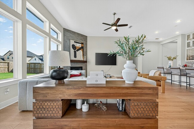 Foto del edificio - 7727 Pleasant Crst Dr