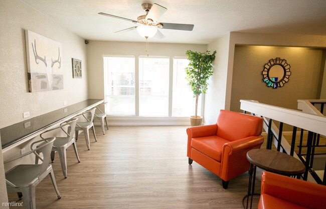 Foto del edificio - 2 br, 1 bath Apartment - 2017 Taxco Rd H2
