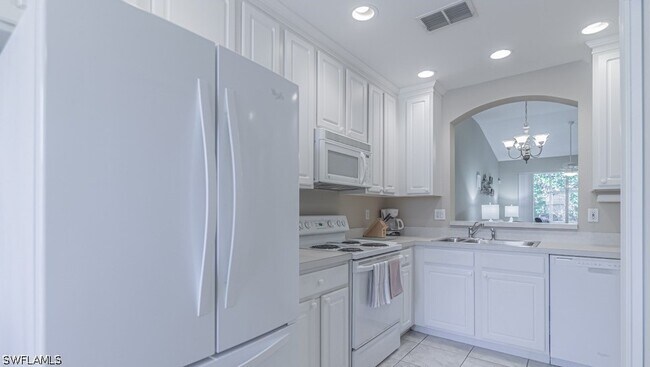 Foto del edificio - 7820 Sandpine Ct