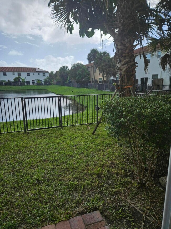 Building Photo - 4314 Maybelle Ln