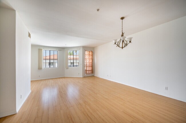 Building Photo - 508 Glenwood Rd