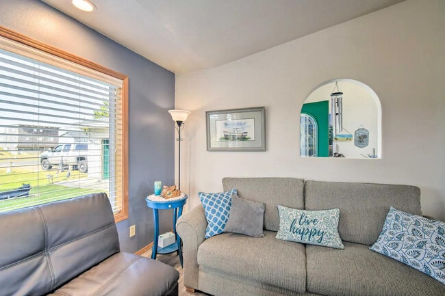 Foto del edificio - 34910 G St