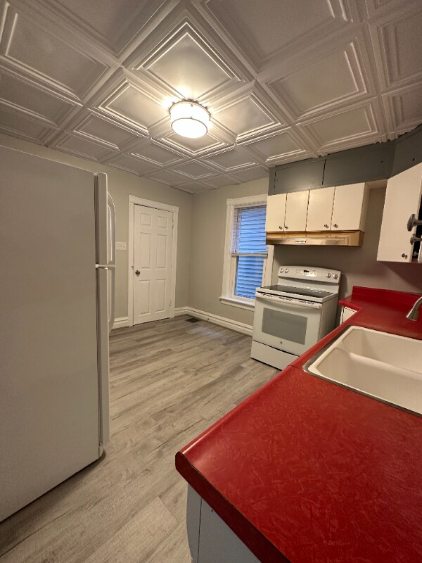 Foto del edificio - 125 W 2nd St