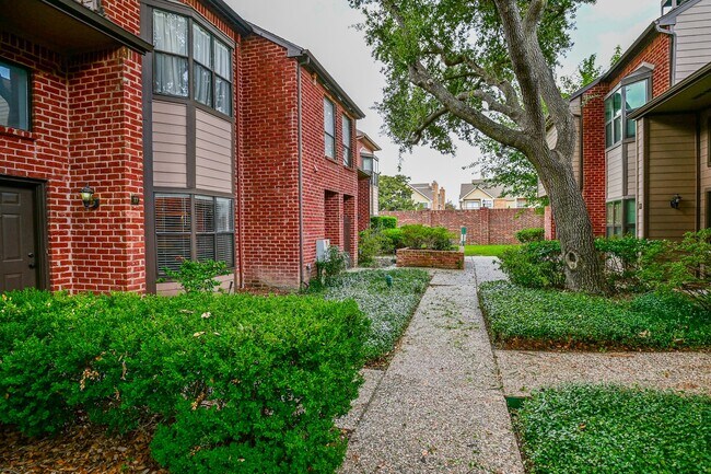 Foto del edificio - 7447 Cambridge St