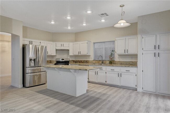 Building Photo - 7938 Angel Tree Ct