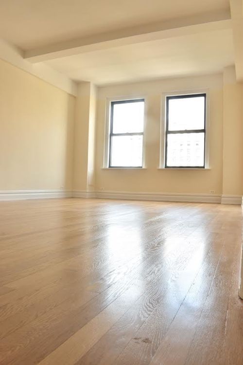 Primary Photo - 225 W 106th St