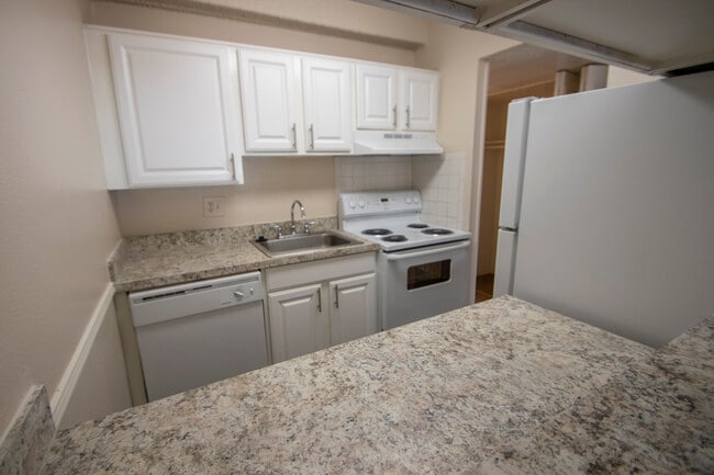 Building Photo - Harvard Square