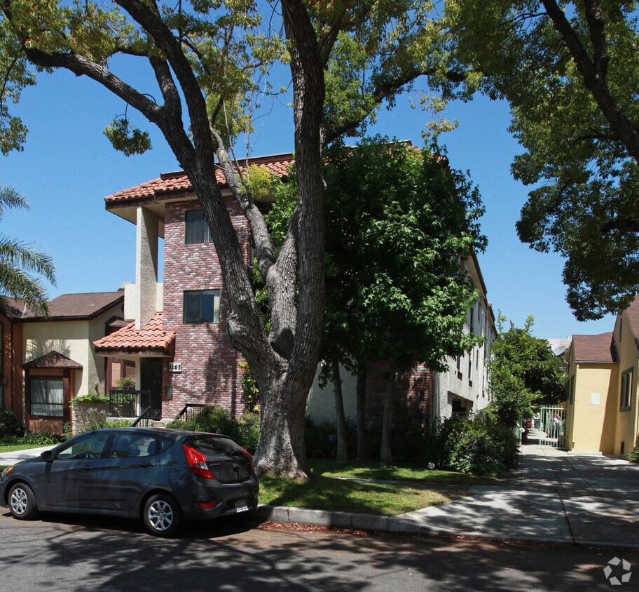 Building Photo - 1165 Spazier Ave