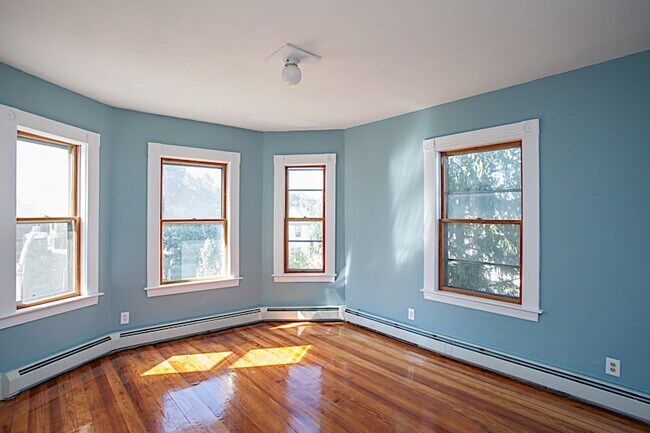 Building Photo - 173 Rindge Ave