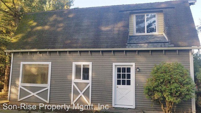 Building Photo - 3 br, 1.5 bath House - 5362 Northwest Dr #56