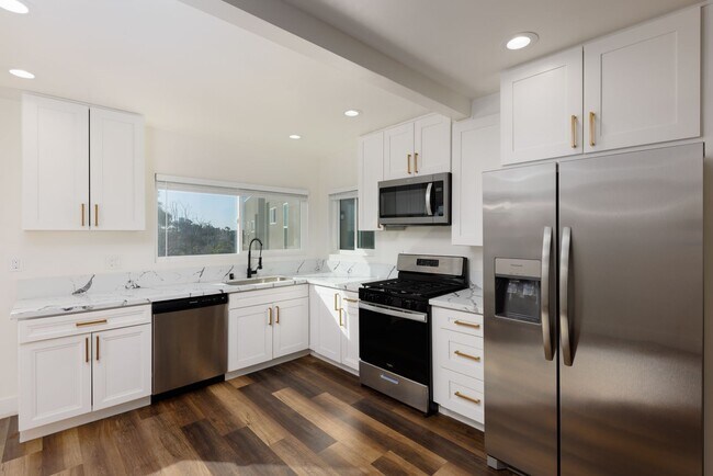 Building Photo - 6283.5 Lorca Dr