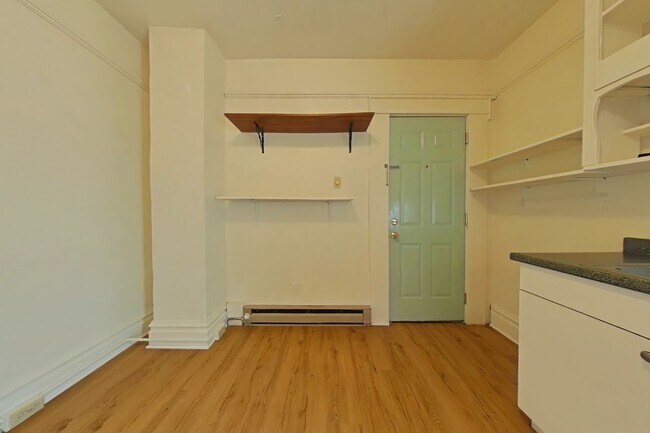 Foto del edificio - 1 Bedroom Apartment ~ Close to Campus