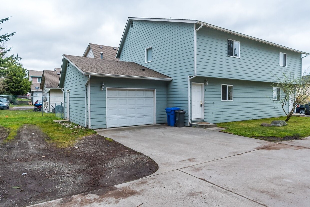 Primary Photo - 1198-1233 NW Elwha St