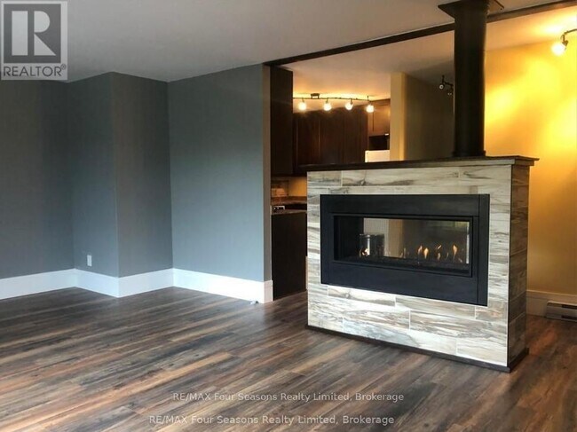 Photo du bâtiment - 29 Fourth St W