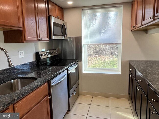 Foto del edificio - 1316 West Chester Pike
