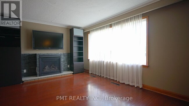 Building Photo - 94 Glenhaven St