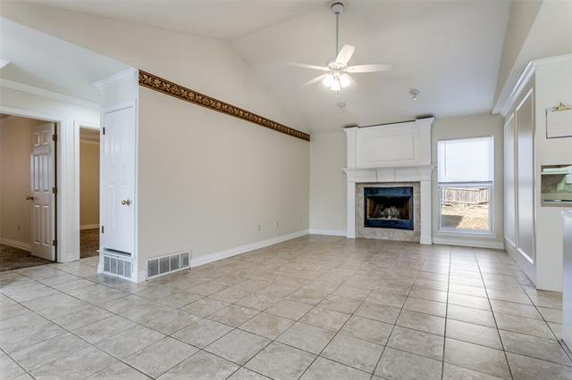 Foto del edificio - 719 Koen Ln