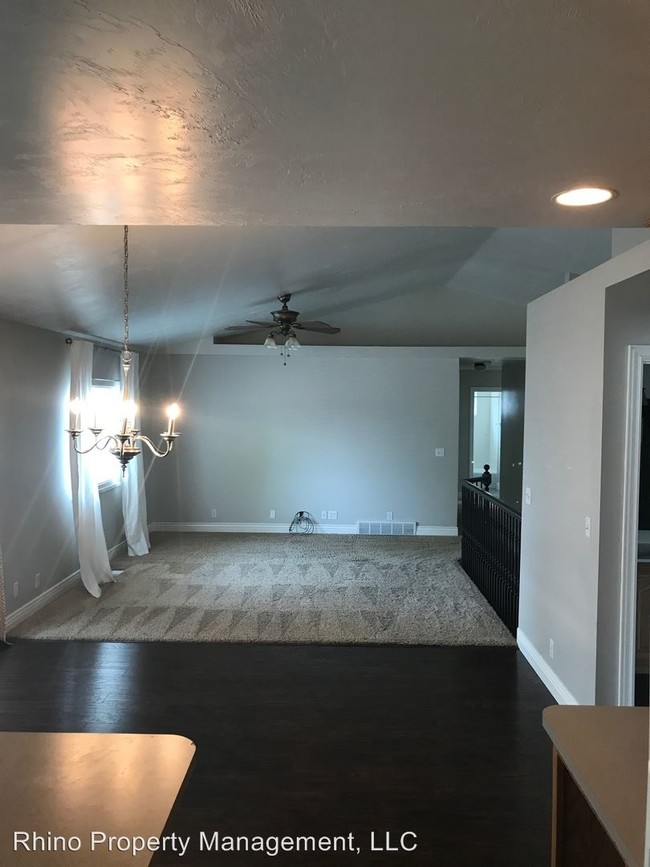 Building Photo - 5 br, 3.5 bath House - 5358 Shaggy Peak Dr.