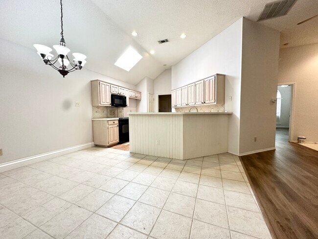 Foto del edificio - 2237 Walnut Grove Ln