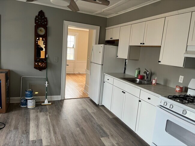 Foto del edificio - 73 Swezey St