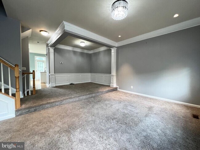 Building Photo - 22464 Maison Carree Square