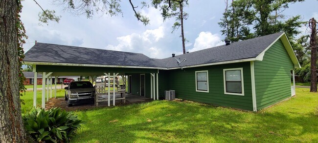 Building Photo - 2523 Miller Ave