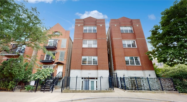 Building Photo - 1340 N Dean St