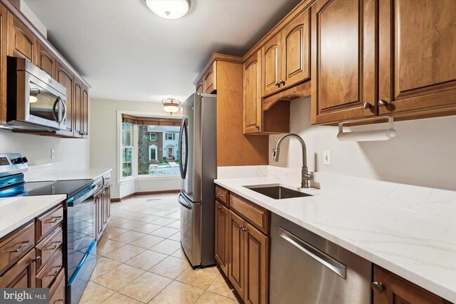 Building Photo - 8230 Goldstream Ct