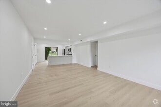 Building Photo - 511 Bradley Ct