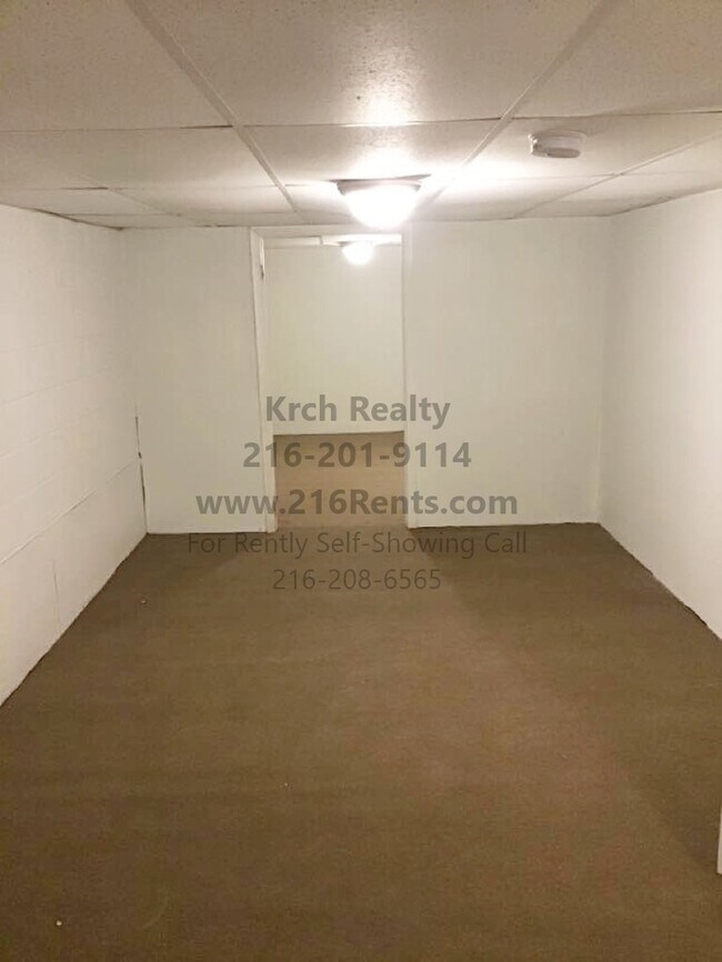 Foto del edificio - 17602 Tarkington Ave