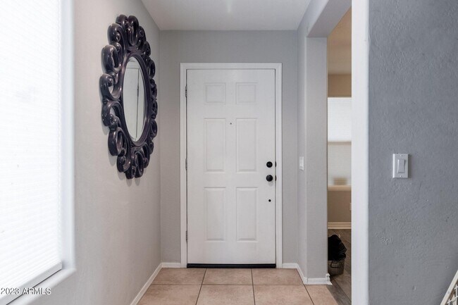 Building Photo - 7872 W Desert Blossom Way