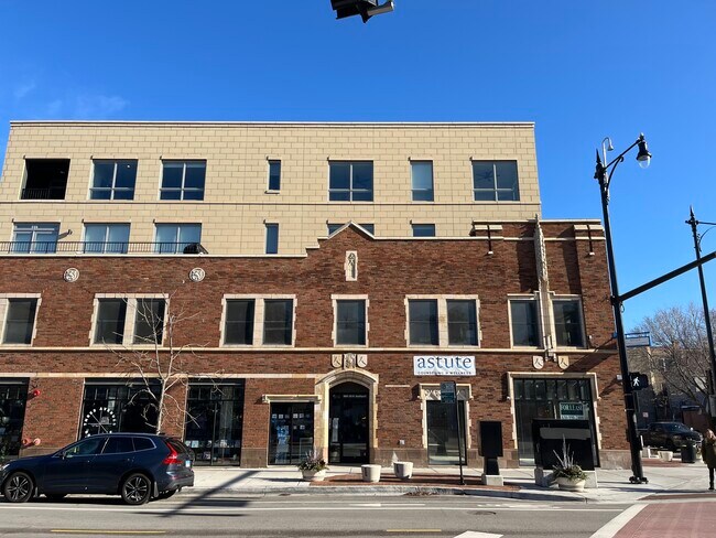 Foto del edificio - 3001 N Southport Ave