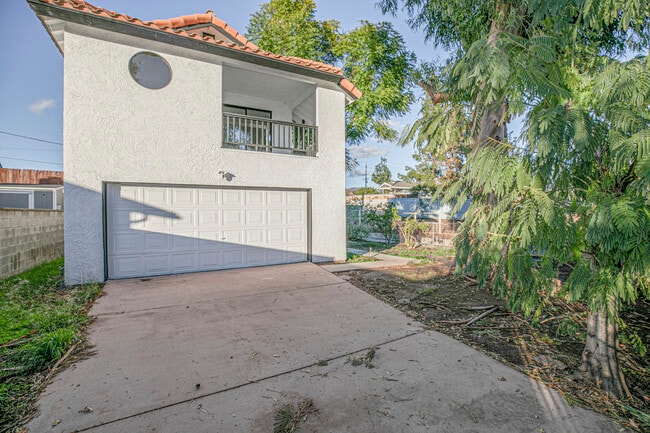 Building Photo - 11444 Odessa Ave