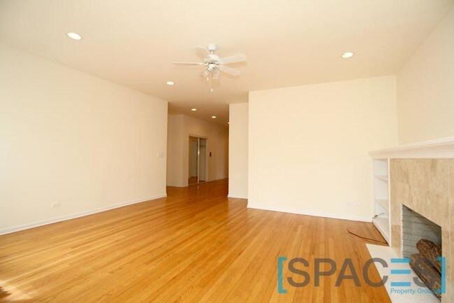 Foto del edificio - 4810 N Winchester Ave
